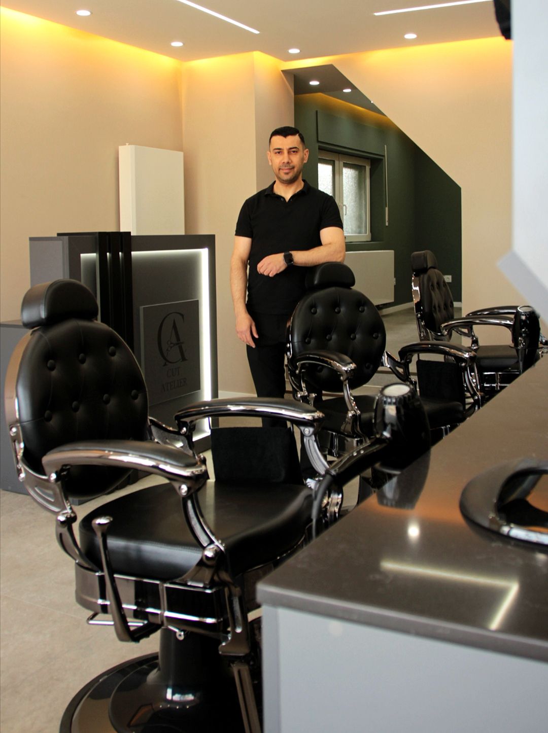 Beispiel eines sauberen Fade-Haarschnitts im Cut Atelier